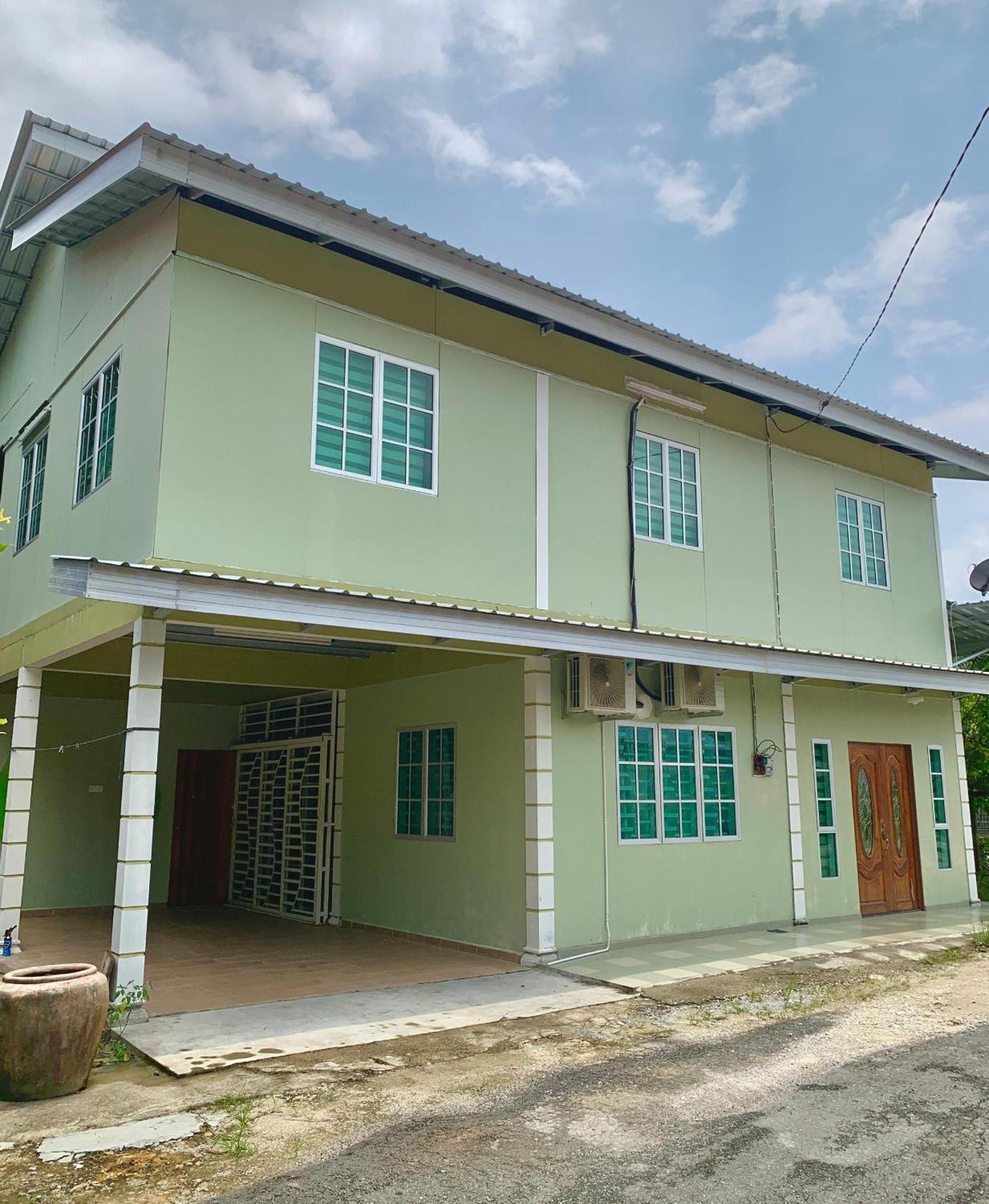 Tiara Inn Homestay 2 Tingkat Pontian Johor Pontian Besar エクステリア 写真